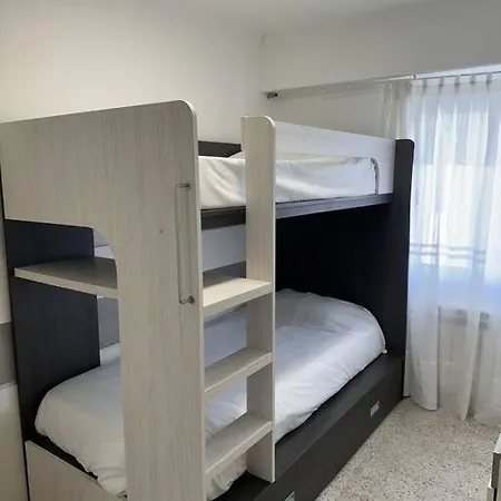 Apartamento Familiar Poeta Marquina Roses Exterior foto