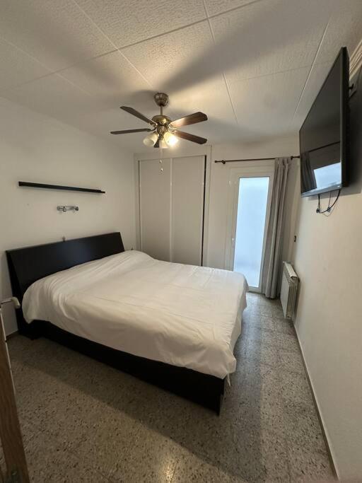 Familiar Poeta Marquina Apartment